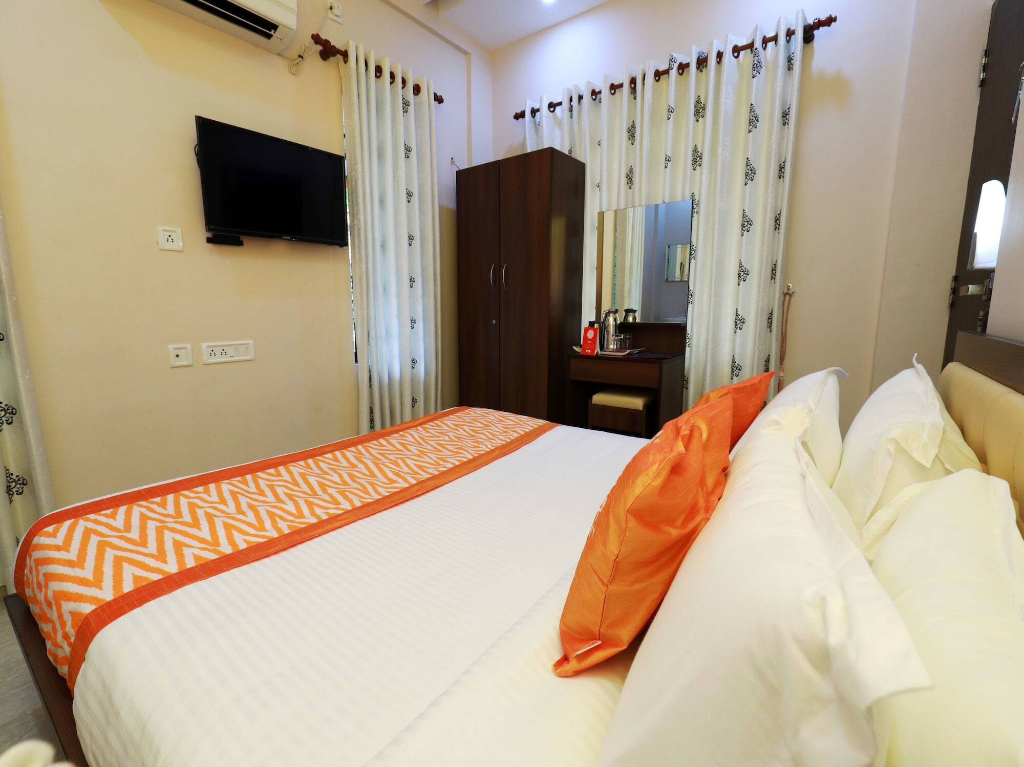 Oyo 6714 Innate Inn Alwaye ภายนอก รูปภาพ